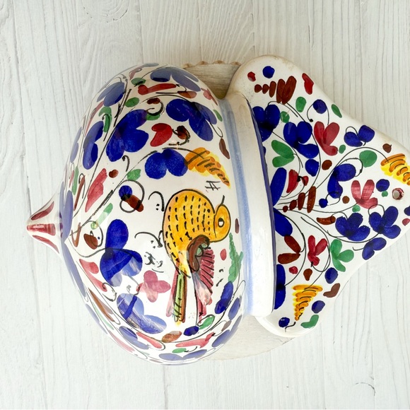 🇮🇹 Handmade Ceramic Wall Pocket Crafted by Sambuco Mario in Deruta, Italy - Picture 4 of 10